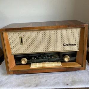 Vintage Polish Wooden Cased Radio Goplana Wooden Cased Radio  - Foto 1 di 11