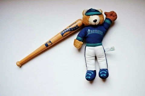 Vintage Seattle Mariners 1992 Good Stuff Sports Stuffed Bear & 1989 Mini 10" Bat Cover