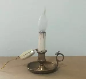 Antico Portacandele in ottone trasformato in lampada da tavolo lampadina inclusa - Foto 1 di 6