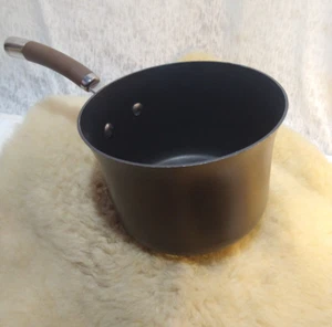 CIRCULON PREMIER PROFESSIONAL SAUCE PAN 3 QUART W/ NON-STICK SYSTEM - GOOD COND - Picture 1 of 11