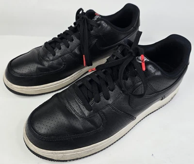 NIKE HOMBRE 9.5 AIR FORCE 1 '07 LV8 NEGRO BLANCO ROTO PERFORADO TRAVIS 2016 Foto 1 de 4