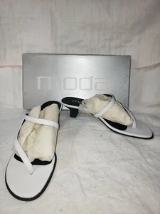 Moda Spana "Modest" Slip-on Double Band Thong Low-Heel Sandals in White -... - Picture 1 of 6