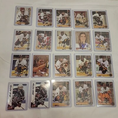 Minnesota Gophers Hockey & Basketball USA Womens Hockey On Card Autos Lot Of 20 - Image 1 of 4