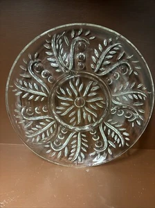Vintage Clear Glass Round Divided Relish Dish - Serving Tray Leaf Pattern 11” - Picture 1 of 6