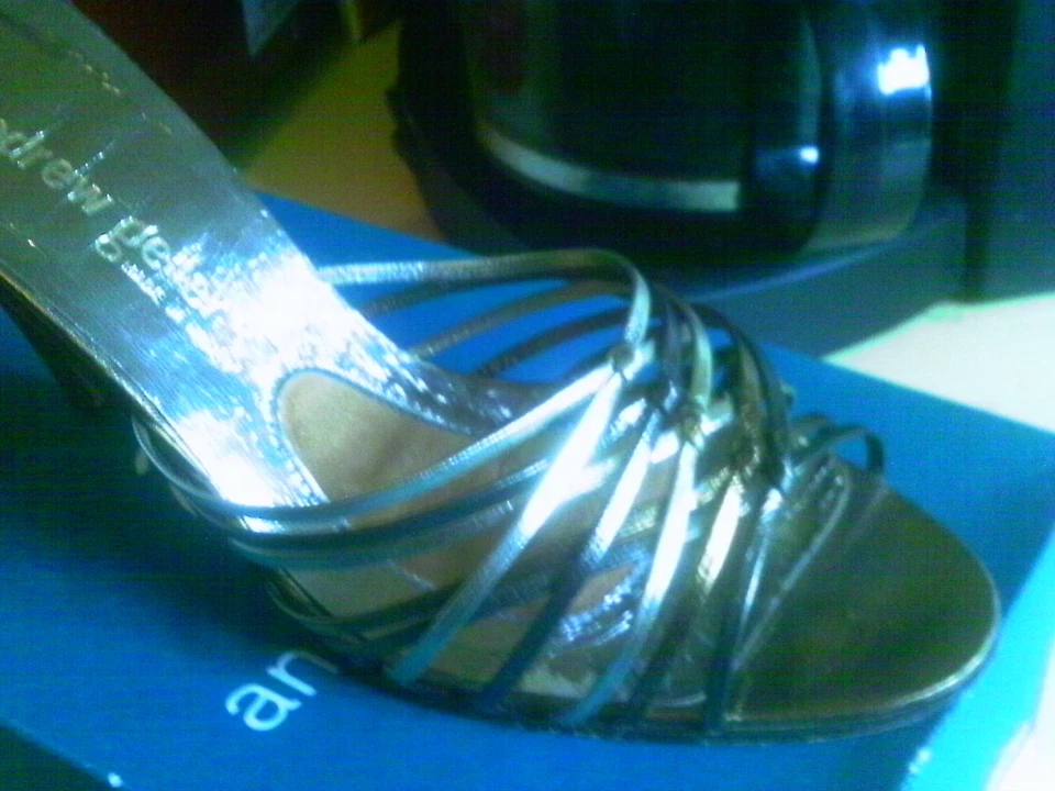 ANDREW GELLAR TRI COLLOR METALIC GOLD BRONZE SILVER STRAPPY SLIDES MULES 7 M - Image 1 of 4