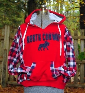 Sudadera con Capucha North Conway NH Reciclada Roja Reconstruida Mangas a Cuadros Medios - Imagen 1 de 11