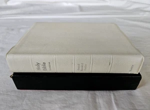 Holman Holy Bible RSV Verse Reference Edition 1962, White Persian Grain Leather - Picture 1 of 10