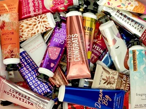 Crema de manos de manteca de karité Bath & Body Works 1 oz/29 ml - ¡Tú eliges 1! - Imagen 1 de 117