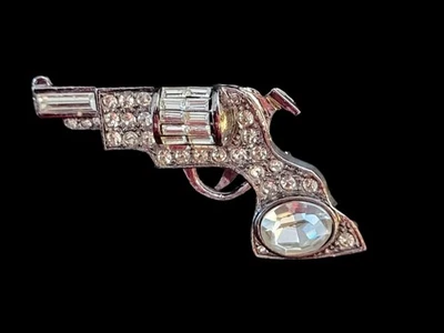Butler & Wilson Vintage, Signed Silver Tone Crystal Pistol Brooch, 5.5cm x 3cm - Image 1 of 4