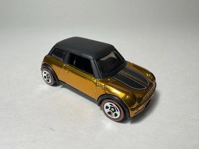 Loose Hot Wheels 2001 Mini Cooper from Classics Series 5 - Image 1 of 3