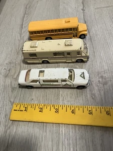 Lote de 3 casas rodantes Road Champs 91’ Limusina 90’ Winnebago de colección y autobús escolar 91’ - Imagen 1 de 9
