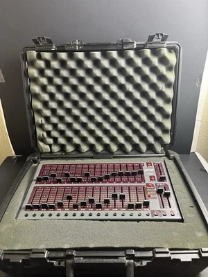 Lightronics TL-3216 - Lighting Control Consolé  NOT FULLY TESTED!! SELL AS IS. - Image 1 of 4