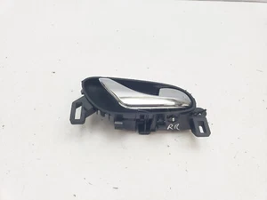 NISSAN QASHQAI J11 INTERIOR DOOR HANDLE REAR RIGHT DRIVER SIDE OFFSIDE 2015 - Picture 1 of 15