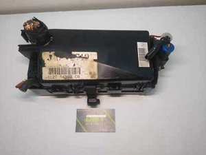 Ford Explorer V6 2002 2003 2004 2005 caja de fusibles relé debajo del capó 1L2T14398CN OEM J - Imagen 1 de 9