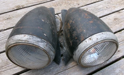 1936 OLDSMOBILE 6 CYLINDER CAR HEADLIGHT PAIR COUPE SEDAN ORIGINALS GM - Image 1 of 4