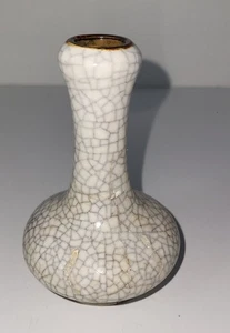 Vintage Chinese Porcelain Ge-Style Small Vase With Crackle Glaze 4 1/2 inches - Picture 1 of 11
