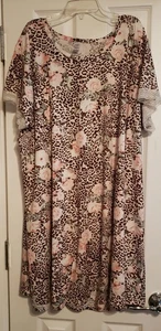 Rosa & braun Animal Print Kurzarm Nachthemd - 1X - Bild 1 von 3