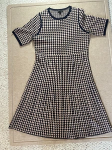 Ann Taylor Women's Large Knit Fit & Flare Sweater Dress Houndstooth Short Sleeve - Picture 1 of 7