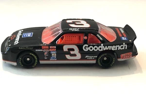 RCI RCCA DALE GAINHARDT 3 GOODWRENCH LUMINA MASSSTAB 1:64 (A) - Bild 1 von 6