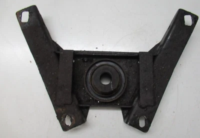 JAGUAR XJS C 1986 PRE FACELIFT LOCK GEARBOX MOUNTING MOUNT BRACKET AND SPRING - Image 1 of 4