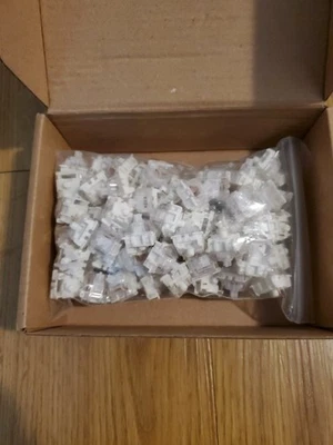 Gateron Clear Mechanical Keyboard Switches 91x - Image 1 of 4