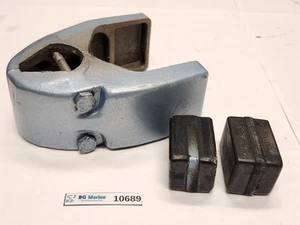 OMC Johnson Evinrude 9.9 15hp Lower Mount Bracket & Bushings 329020 1977-92 - Picture 1 of 4