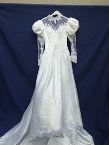 VINTAGE Wow SNOW WHITE BRIDES FORMAL CHURCH WEAR WEDDING DRESS SIZE 10 - Picture 1 of 12