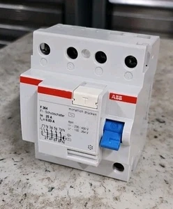 F364 ABB 25A 230/400V 4-Pole Earth Leakage Circuit Breaker - Clean & Tested! - Picture 1 of 1