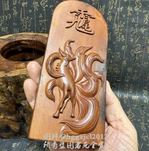 Giuggiola Legno Intagliato Gettone Tuono Nove Code Volpe Amuleto Amore Marrage Feng Shui - Foto 1 di 4