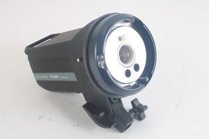 ProMaster PL400 Advanced LCD Control Studio Light - Picture 1 of 6