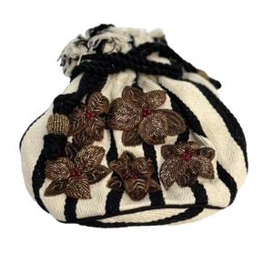 Zara Embroidered Bucket Bag Size Small Ref 2638 304 - Picture 1 of 9