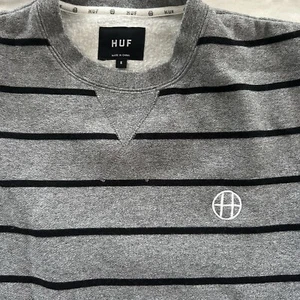 HUF Men’s Small Casual Striped Grey Crewneck Long Sleeve Pullover Sweater - Picture 1 of 7