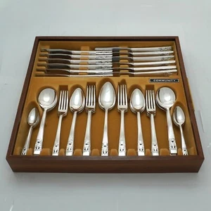HAMPTON COURT Design Community Silver Service 44 Piece Canteen of Cutlery Set - Picture 1 of 6