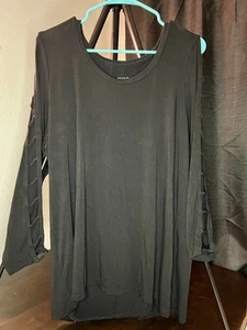 Torrid Super Soft Black Long Cut Out Sleeves Size 1 - Picture 1 of 4