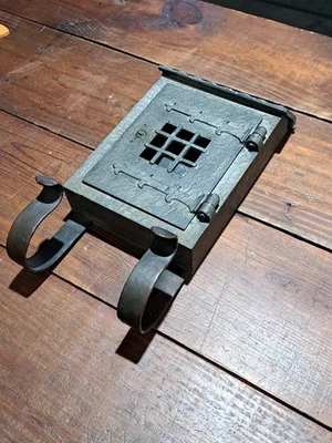 vintage Metal mailbox - Image 1 of 4