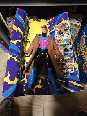 "Figura de acción Marvel X-Men Gambito edición Deluxe 10"" Toybiz 1994" Foto 1 de 4