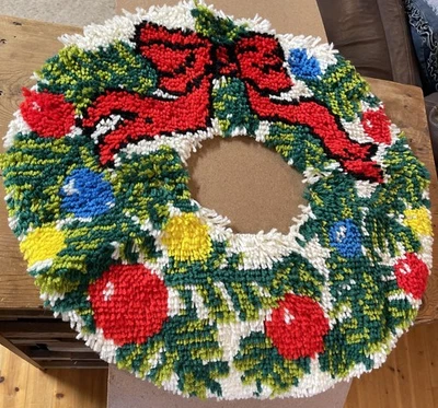 Vintage Completed Christmas Wreath Latch Hook Rug Or Tree Skirt Festive Holiday - Image 1 of 4