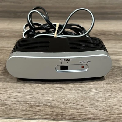 PHILLIPS - RF MODULATOR - 120 V - PH61159 - AUDIO / VIDEO - SWITCH BOX - Image 1 of 2