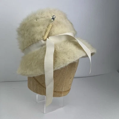 "Sombrero de colección Wilshire CA Cloche piel marfil 21"" circunferencia joya sombrero alfiler agujeros" Foto 1 de 4