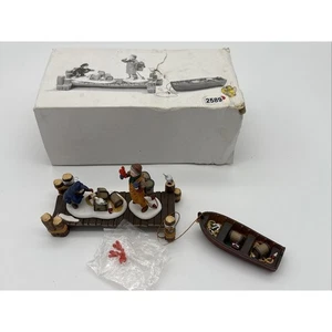 Tramperos de langostas colección Heritage Village del Departamento 56 #56589 - Imagen 1 de 6