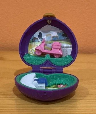 2017 Mattel Tiny Polly Pocket roxo coração compacto. Sem bonecos/acessórios. - Imagem 1 de 4