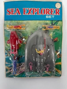 Vintage RARE Sea Explorer Gift Set c1960's Deep sea divers & Vehicle & equipment - Picture 1 of 6