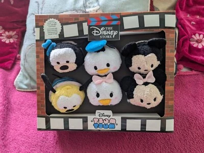Disney Tsum Tsum 30th Anniversary Disney Store Set UNOPENED ALL TAGS ATTACHED - Image 1 of 4