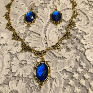 JUEGO DE PENDIENTES GRANDES CHARLOTTE FILIGRANA ST VICTORIANA AZUL PROFUNDO ORO P CHG - Imagen 1 de 12