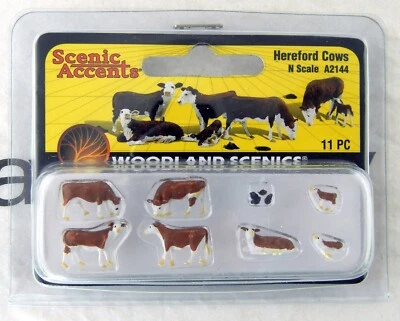 N Scale Hereford Cows Figures - Woodland Scenics #A2144 - Image 1 of 2