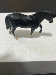 VINTAGE BREYER BLACK  HORSE  W ONE  ALL BLACK  LEG - Picture 1 of 10
