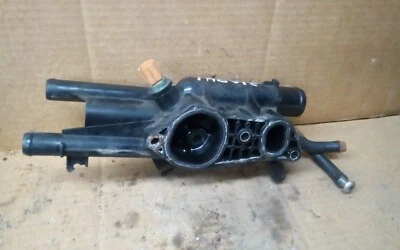 Hyundai Sonata 2012 carcasa termostato 2,4 L Foto 1 de 3