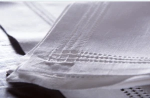 Set of 4 Henry Handwork White Italian Linen Panier Estate Placemats Retails $140 - Picture 1 of 5