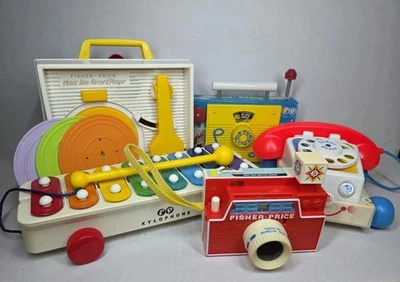 Vintage Fisher Price Lot Record Player, Telephone, Xylophone, Radio & Camera - Image 1 of 4