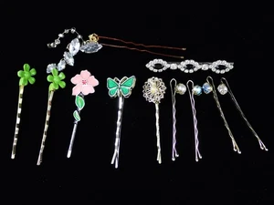 Vintage Konvolut Deko Haarnadel & Haarnadel Sortiment Emaille Blumen Strass - Bild 1 von 9